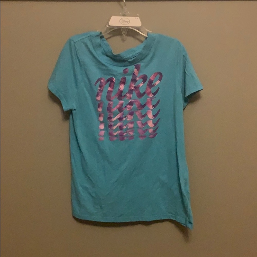 Girls Nike Tee